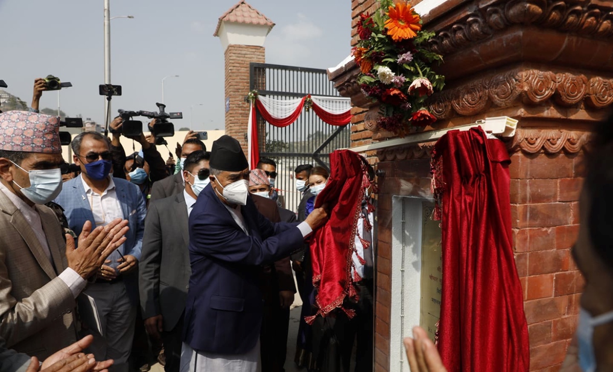 डेढ अर्बमा निर्माण भएको चोभारको सुख्खा बन्दरगाह सञ्चालनमा