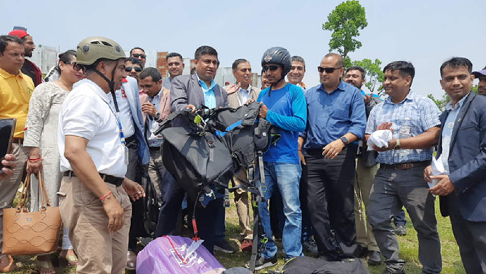 पोखराको आकाशमा खुला प्याराग्लाइडिङ प्रतियोगिता शुरु