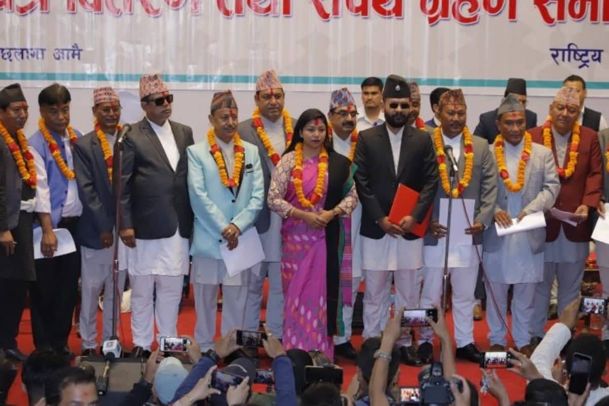बालेन-सुनितालाई 'बा'हरुको होस्टे हैँसे