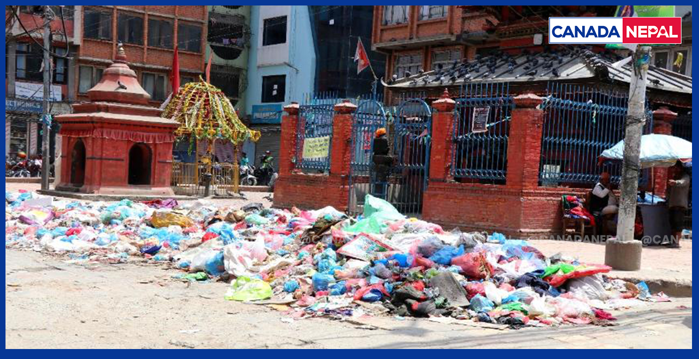 काठमाडौँ उपत्यकामा थुप्रिएको फोहोरमा केमिकल छर्कन थालियो, अब दुर्गन्ध नआउने