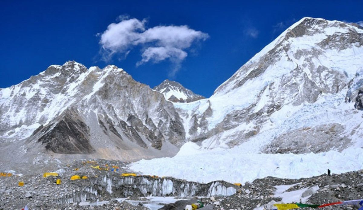 सगरमाथा क्षेत्रमा १३ विदेशी नागरिकको मृत्यु, दुई जना बेपत्ता