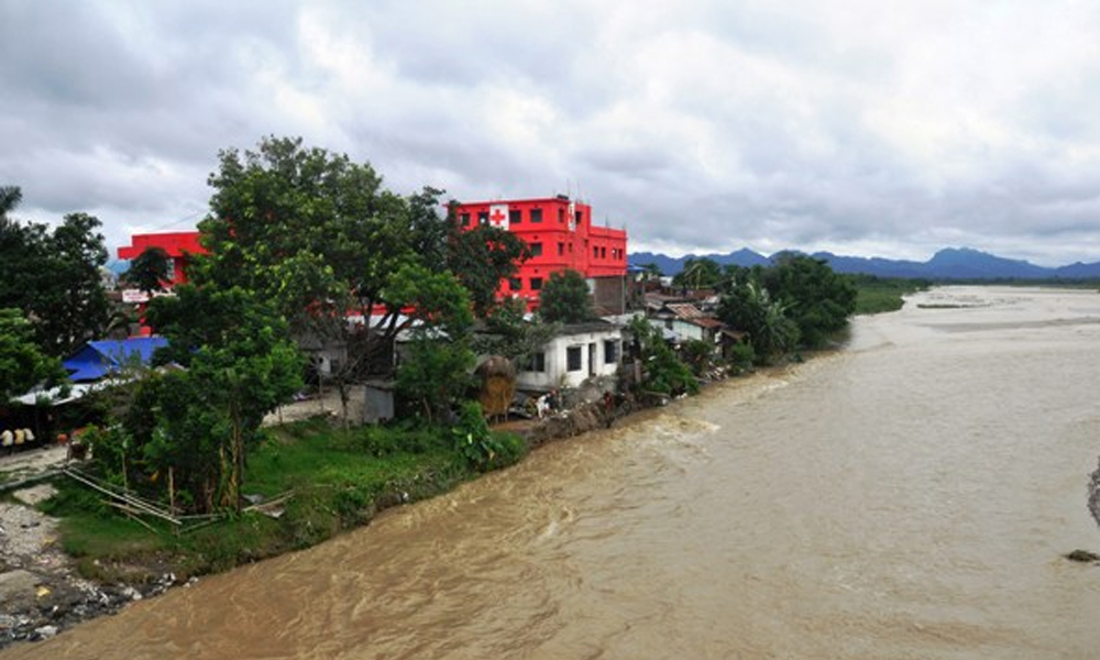 रतुवा नदीमा बहाव बढ्दा १६० घर उच्च जोखिममा