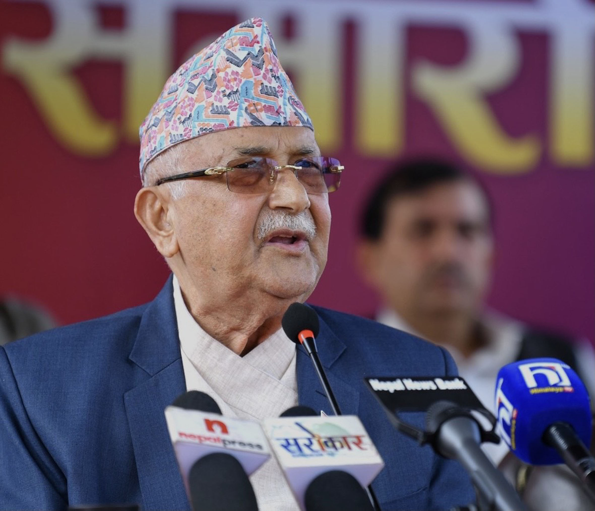‘समृद्ध नेपाल, सुखी नेपाली’ बनाएरै छाड्छौँ : ओली