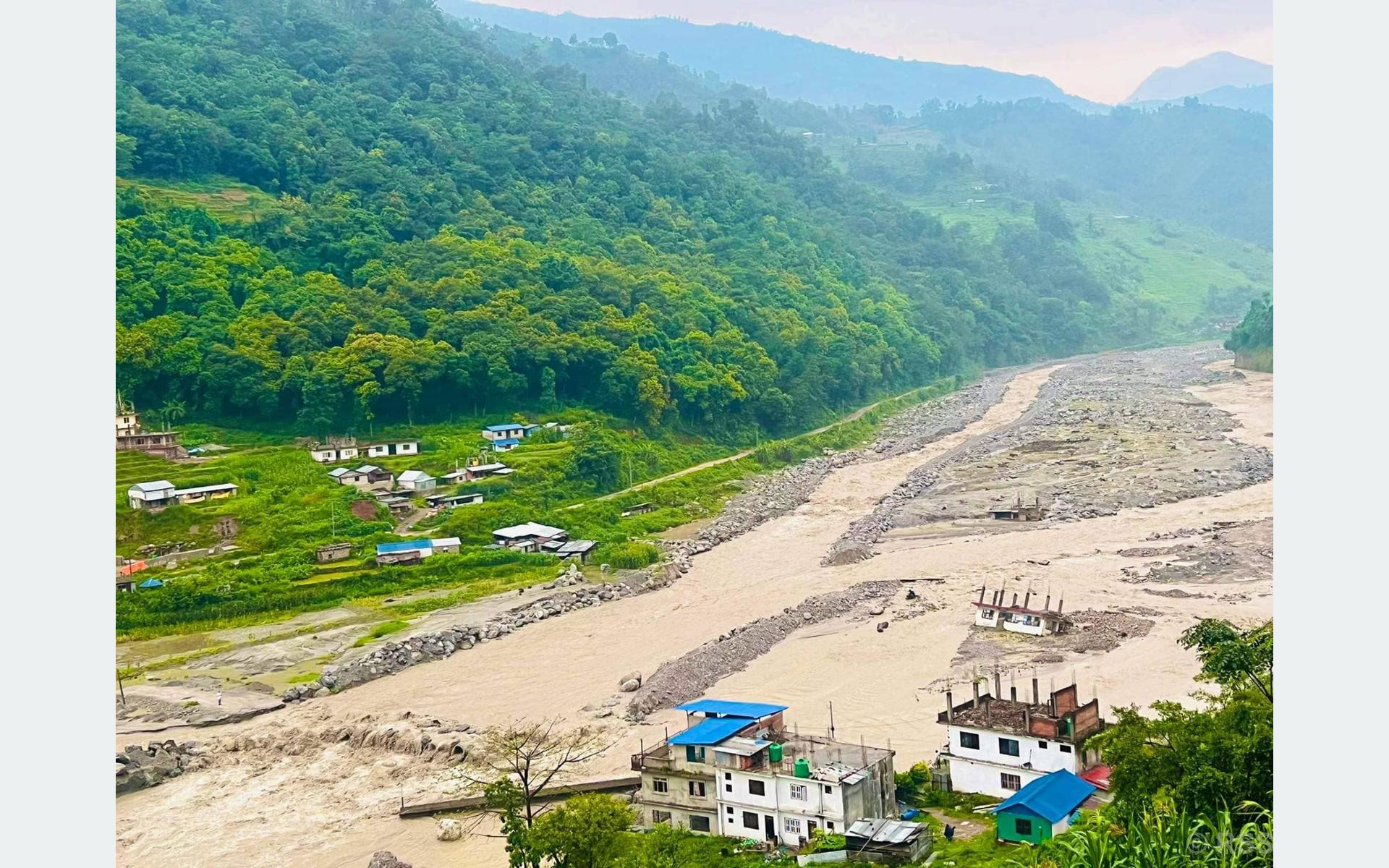 मेलाम्ची बाढी प्रभावितलाई अझै सास्ती