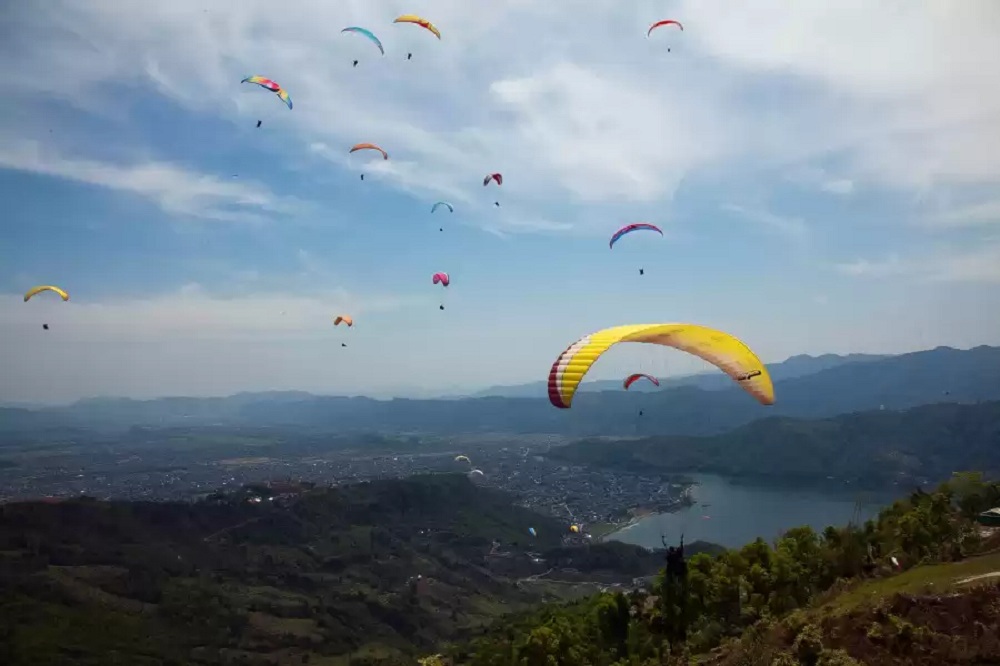 प्याराग्लाइडिङ विस्थापन नभई व्यवस्थापन गर्न व्यवसायीको माग