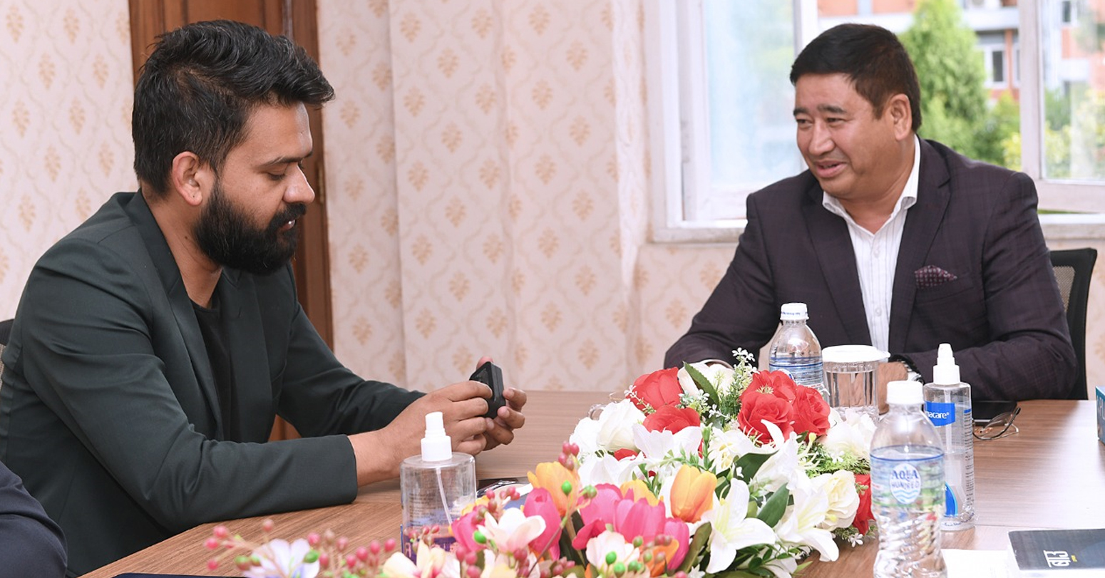 पर्यटनमन्त्री श्रेष्ठ र मेयर साहबीच भेटवार्ता