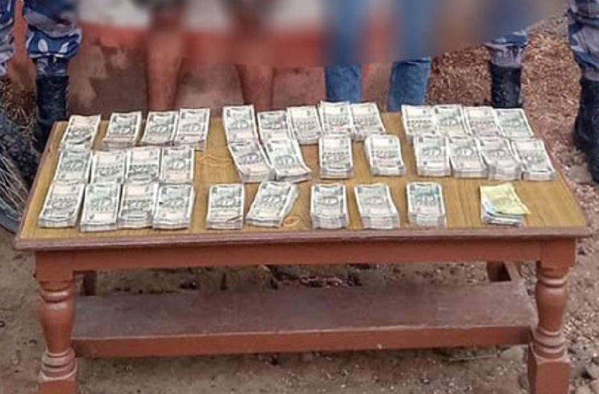 स्रोत नखुलेको साढे १७ लाख भारूसहित २ युवक पक्राउ