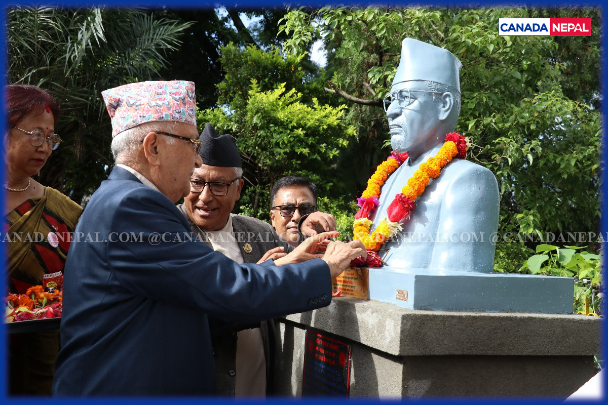 पुष्पलालको शालिकमा माल्यार्पण (तस्वीरहरू)