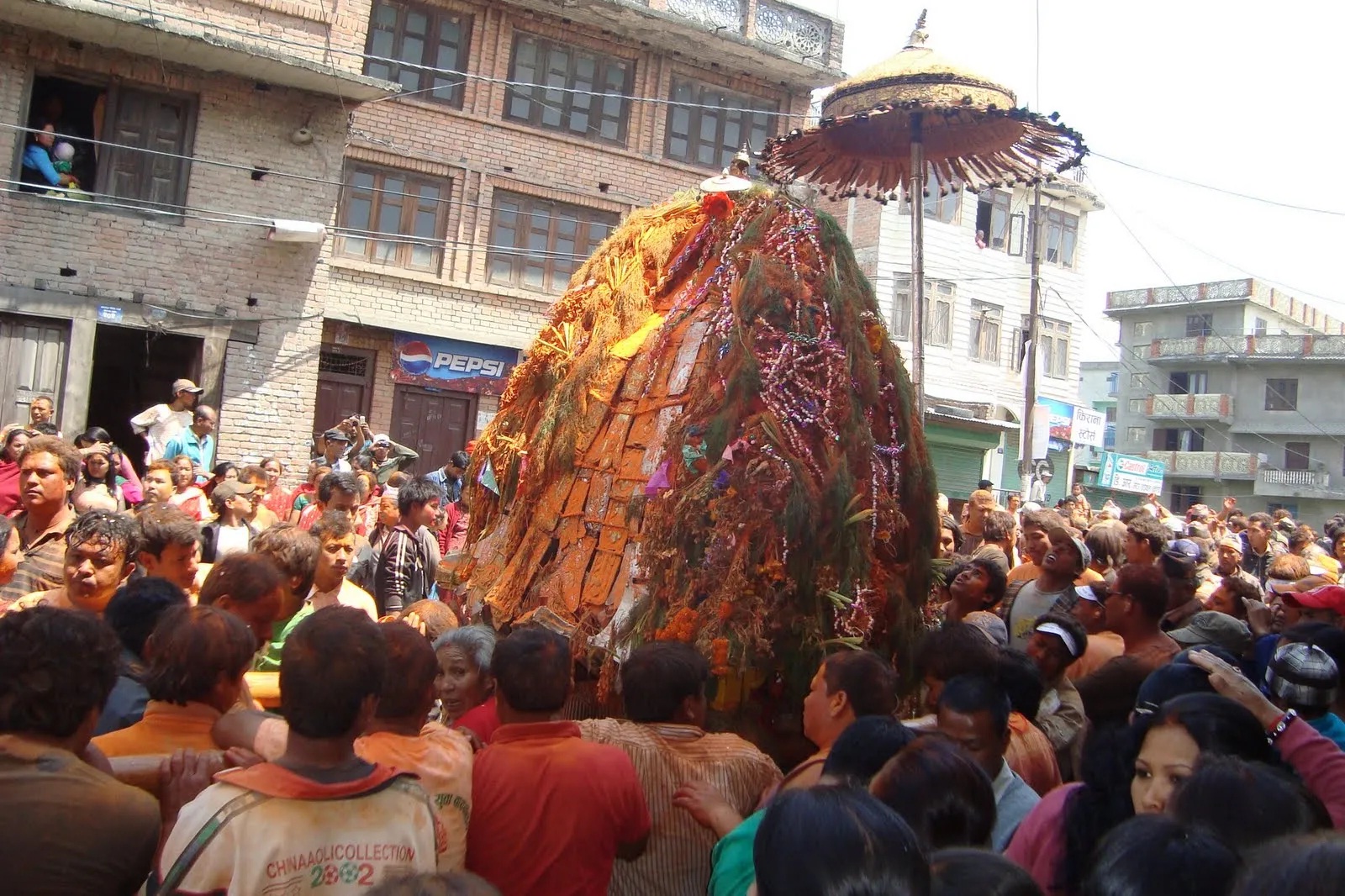 भक्तपुरमा खटजात्रा मनाइँदै
