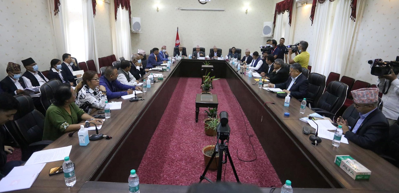 निर्वाचन आचारसंहिताबारे दलहरुसँग आयोगको छलफल शुरु
