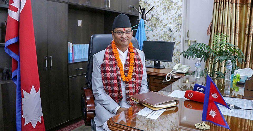 द्वन्द्वमा बेपत्ता पारिएका व्यक्तिहरूका परिवारलाई न्याय दिलाउन सरकार प्रतिबद्ध छ : मन्त्री कोइराला