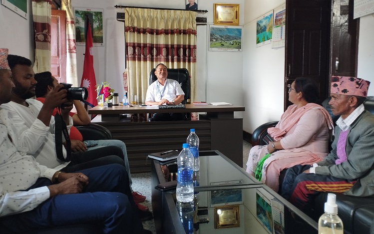 नागरिकताको अपमानजनक नाम सच्याउन निवेदन दर्ता
