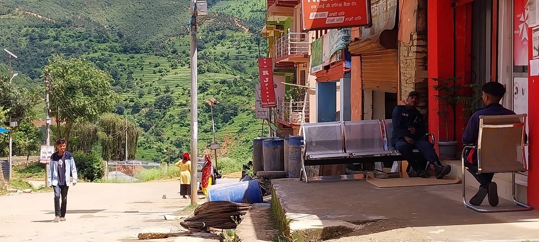 बैतडीमा पेट्रोलियम पदार्थको अवैध कारोबार
