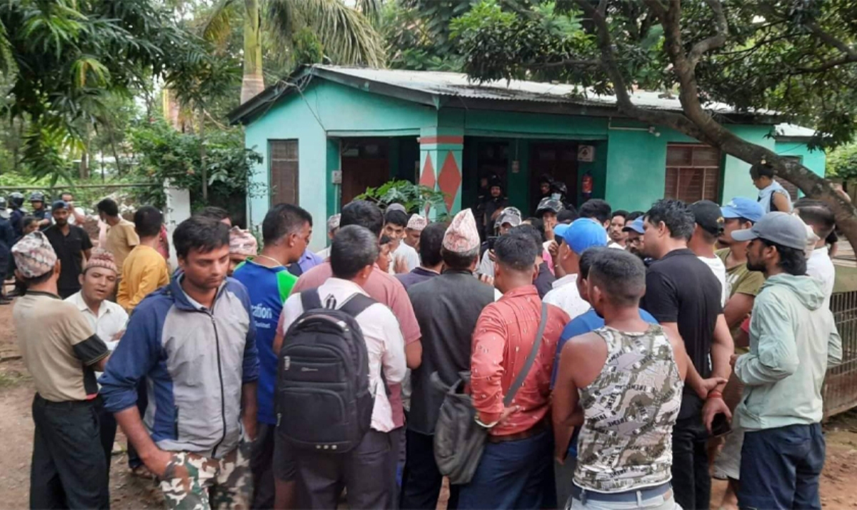 वन मुद्दाका थुनुवाको मृत्यु प्रकरणबारे बुझ्न कानुनमन्त्री शाही घटनास्थलमा