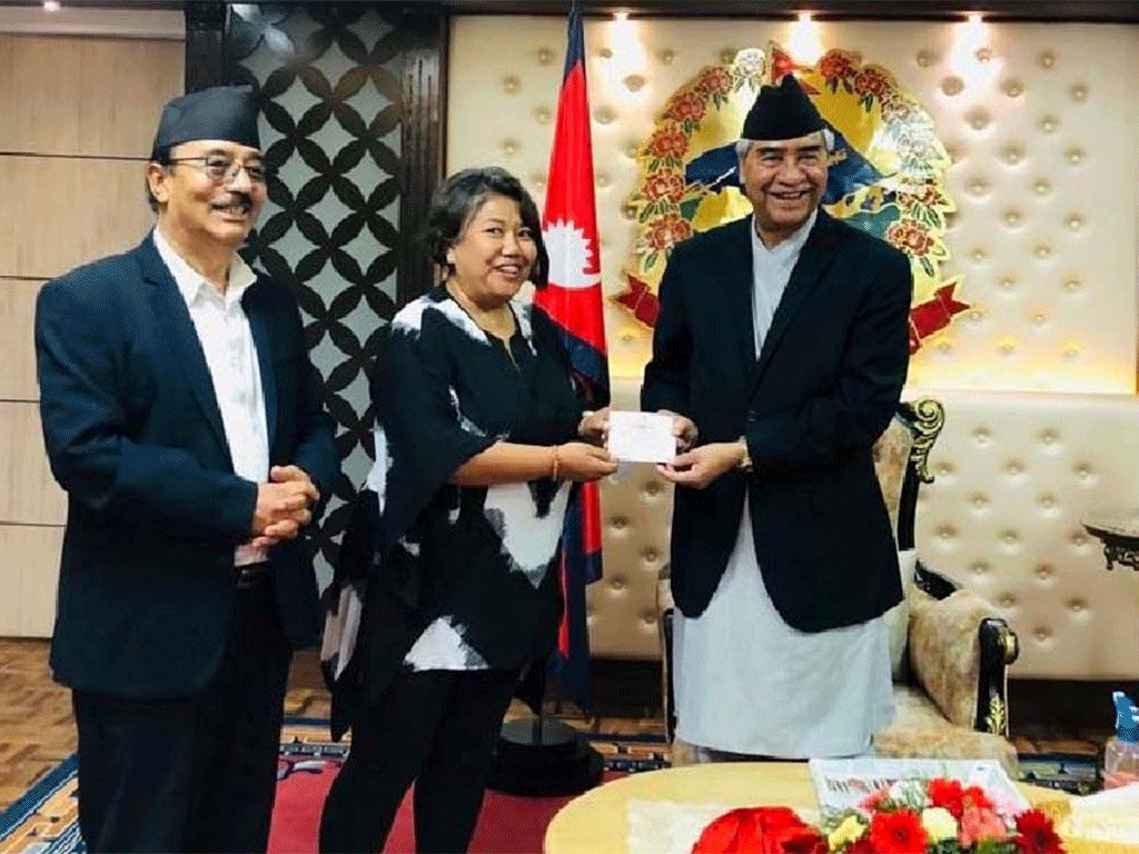 विवेकशील साझाकी नेतृ अनुपा श्रेष्ठ काँग्रेस प्रवेश