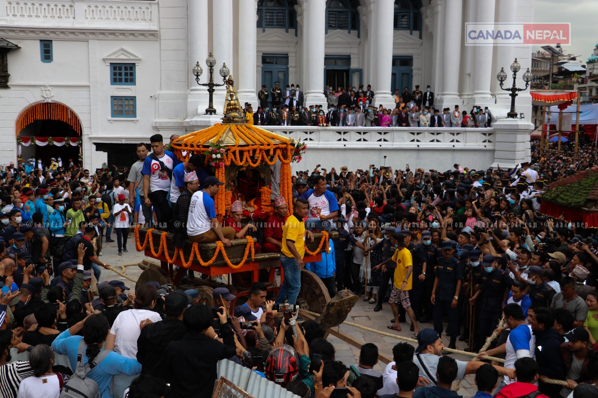 यसरी मनाइयो इन्द्रजात्रा पर्व, राष्ट्रपतिद्वारा अवलोकन (तस्वीरहरु)