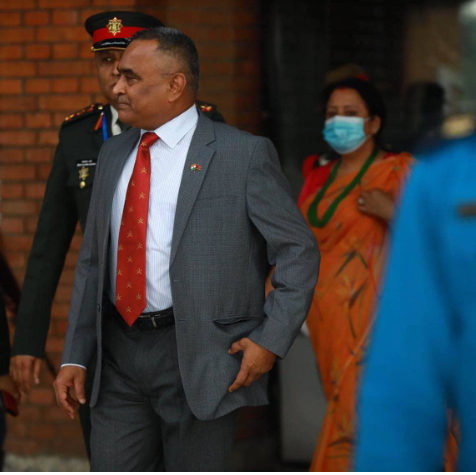 नेपाल आइपुगे भारतीय सेना प्रमुख