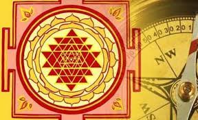 बास्तुशास्त्र अनुसारको मूलढोकाको सजावट