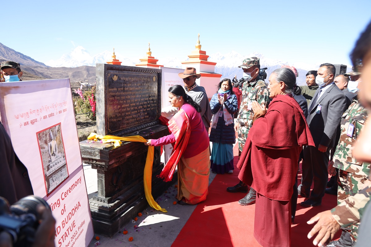 मुक्तिनाथ क्षेत्रमा राष्ट्रपति भण्डारीद्धारा बुद्ध मुर्ति र बुटिक रिसोर्टको उद्घाटन