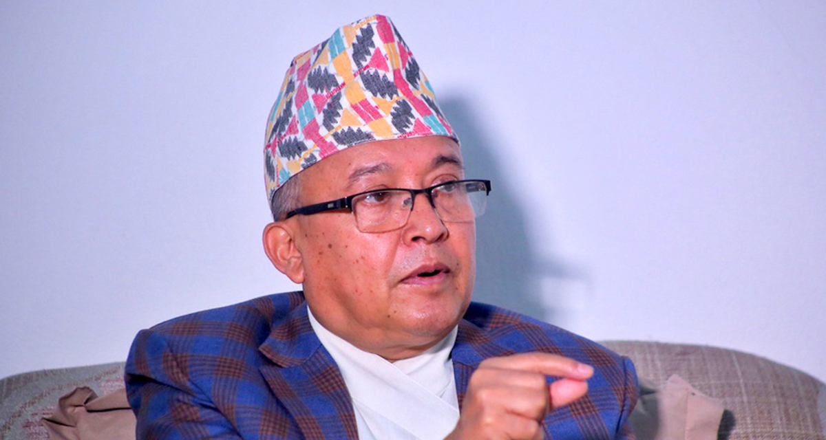 सञ्चारकर्मीलाई थपलियाको आग्रह, ‘मतदानस्थल र मतदान केन्द्र केन्द्रित भएर समाचार लेख्नुस्’