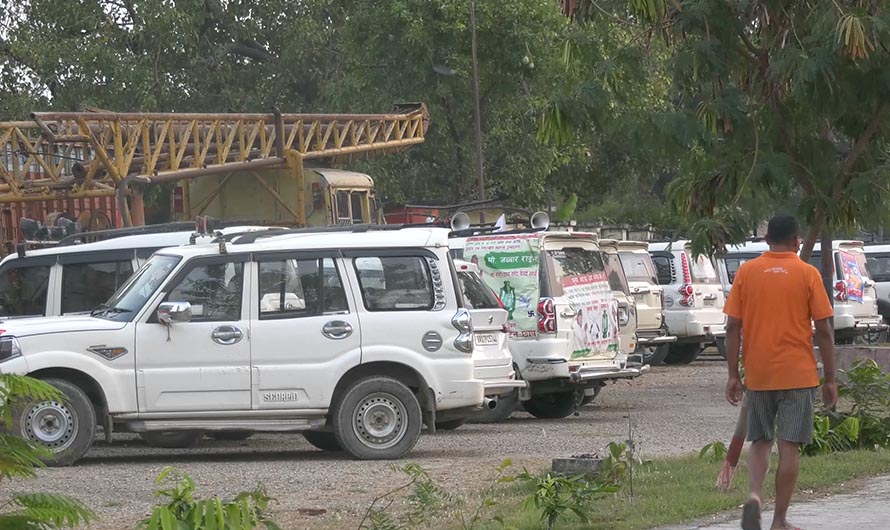 धनुषामा निर्वाचन प्रचारप्रसारमा आचारसंहिता उल्लंघन, भारतीय नम्बर प्लेटका सवारी नियन्त्रणमा