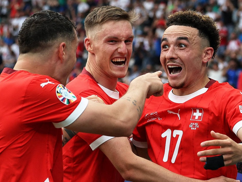 युरो कप : साविक विजेता इटाली बाहिरियो, स्विट्जरल्यान्ड र जर्मनी क्वाटरफाइनलमा
