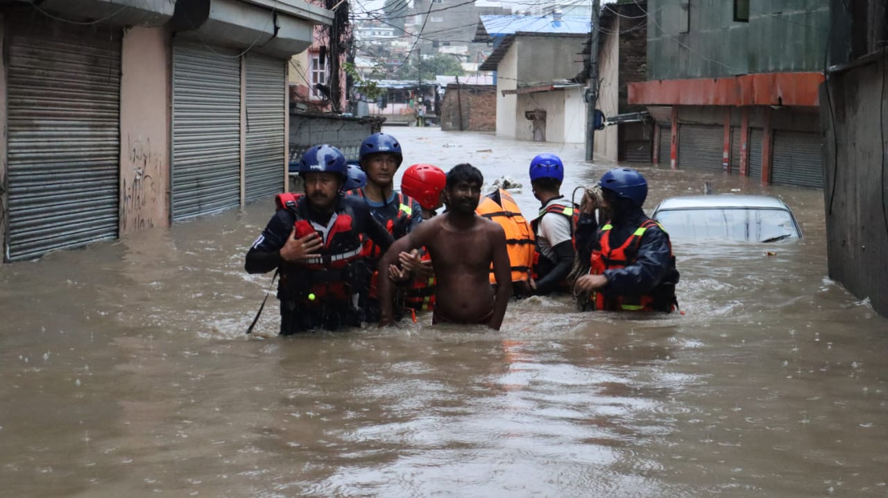 काठमाडौँ उपत्यकामा बाढीपहिरोबाट ३४ जनाको मृत्यु, दुई हजार घर डुबानमा