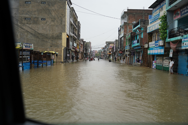 घरभित्र पसेको बाढीमा डुबेर शिशुको मृत्यु, १ युवक बेपत्ता