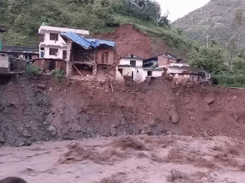 बाढीपहिरोलगायतका विपद्मा परी आजसम्म १७५ को मृत्यु