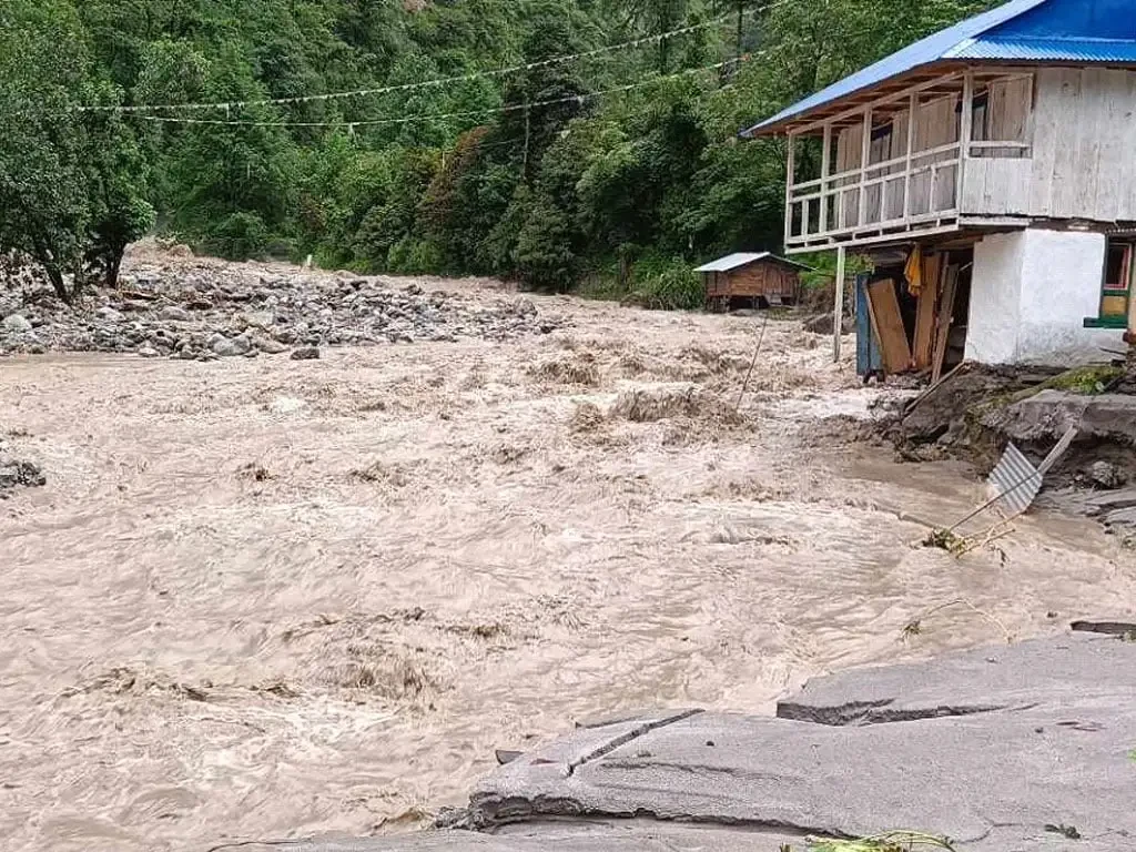 बाढीपहिरोबाट काभ्रेमा ४२ करोड बढीको क्षति