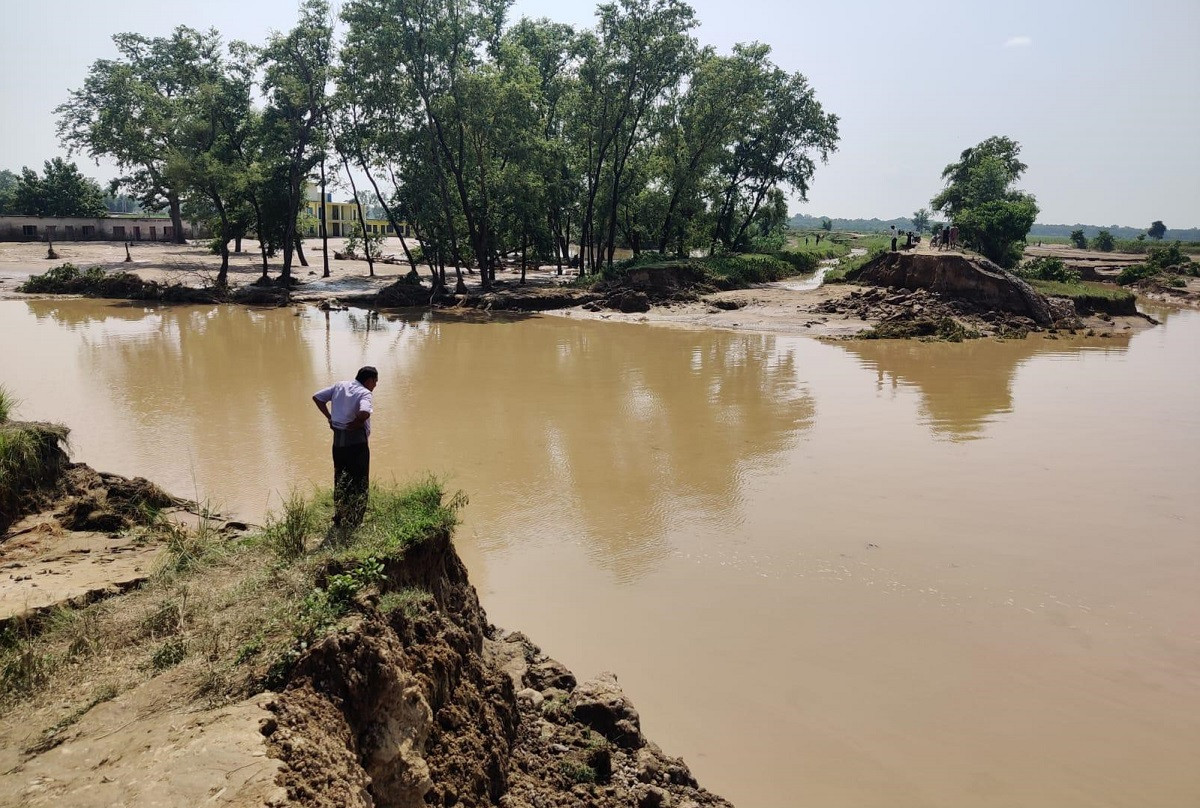 चौधर नदी धार परिवर्तन गरी बस्ती पस्यो