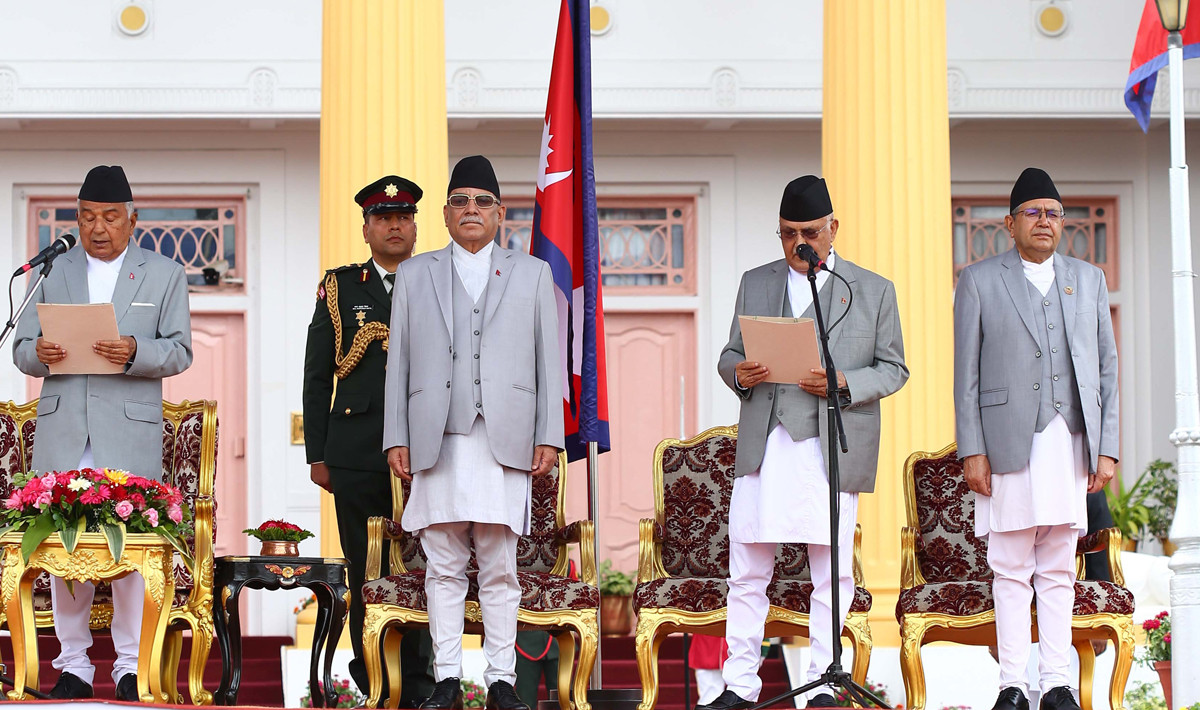 प्रधानमन्त्री ओलीले लिए शपथ