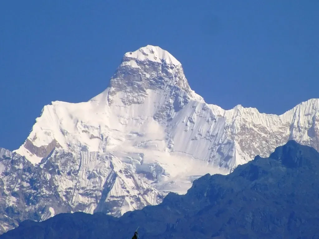 कुम्भकर्ण हिमालमा फोहर संकलन