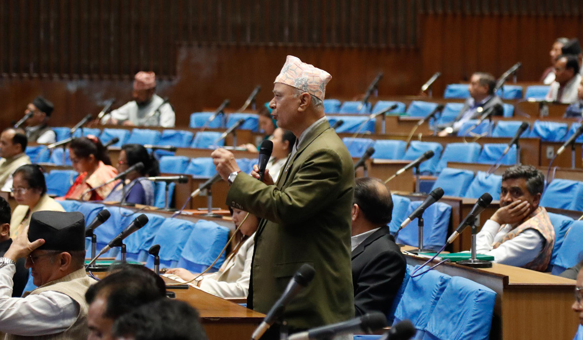 राष्ट्रिय परिचयत्रका नाममा वृद्धवृद्धालाई दु:ख नदिइयोस् : रघुजी पन्त