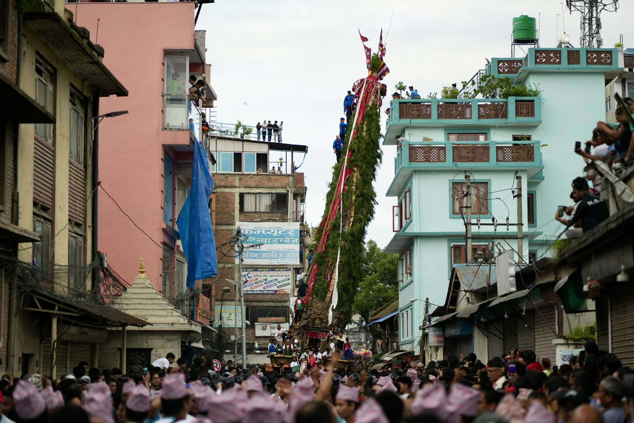 रातो मछिन्द्रनाथको रथलाई जावलाखेल पुर्‍याइयो