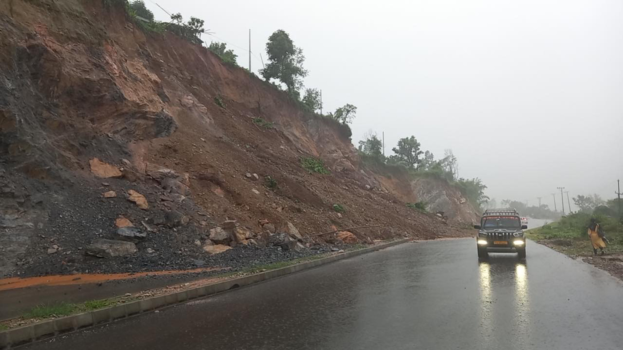 ११ दिनपछि सञ्चालनमा आयो बुद्धसिंह मार्ग