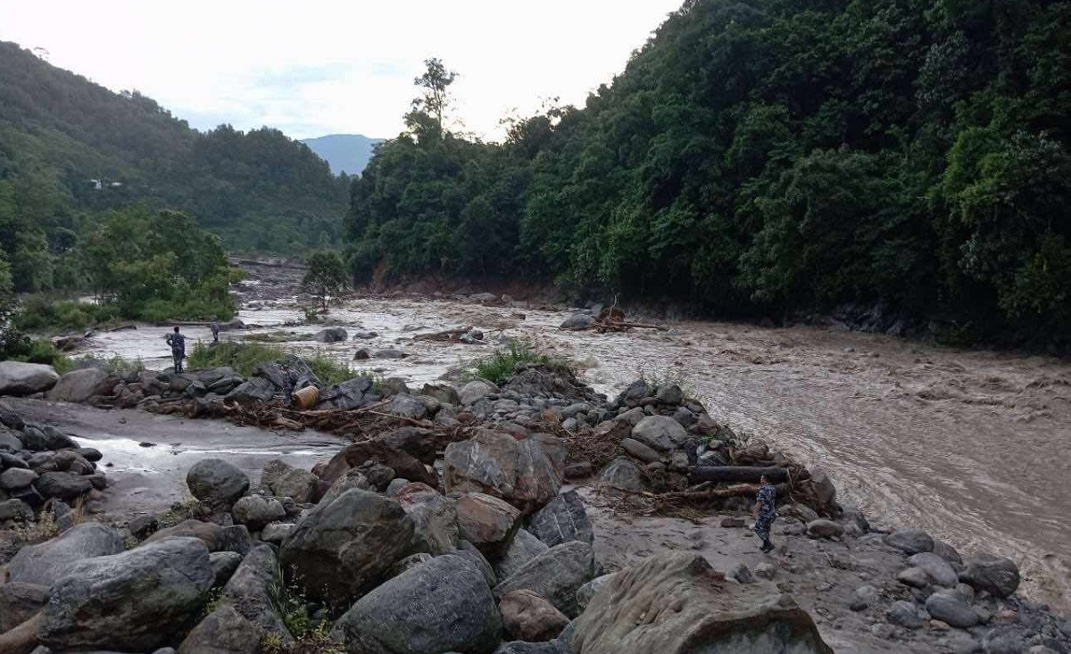 भोजपुरमा बाढीले बगाएर हाइड्रोमा कार्यरत २ जना मजदुर बेपत्ता 